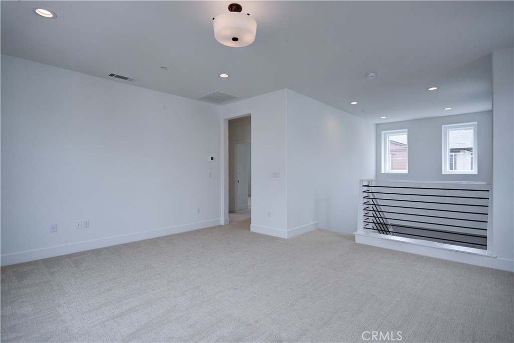 250 Memphis Belle Way, San Luis Obispo, CA 93401