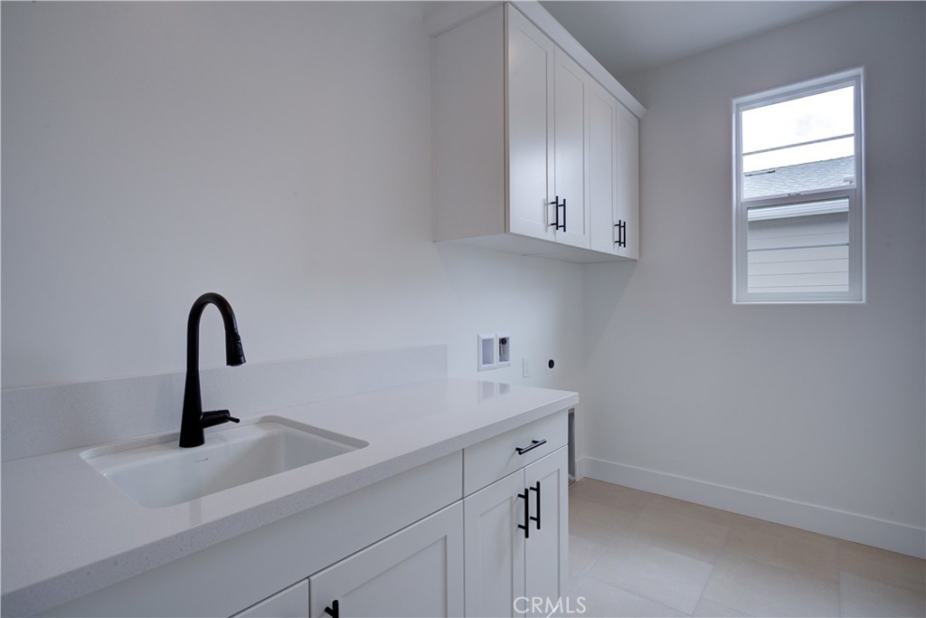 250 Memphis Belle Way, San Luis Obispo, CA 93401