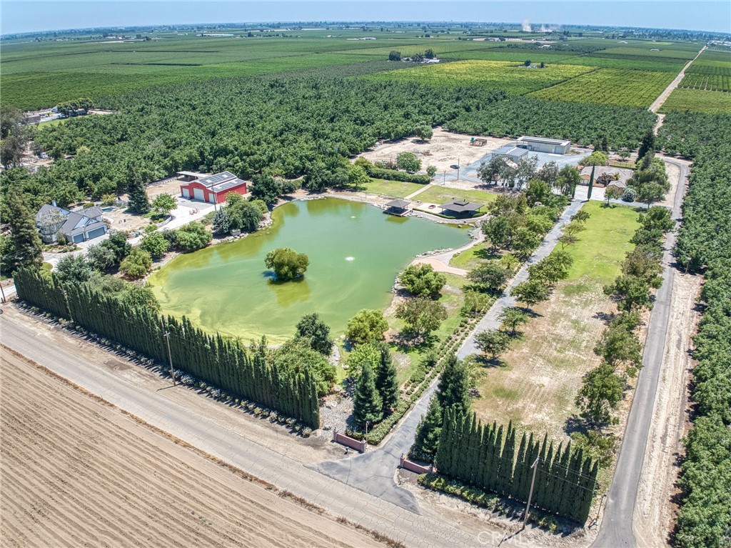 13715 E Nebraska, Kingsburg, CA 93631