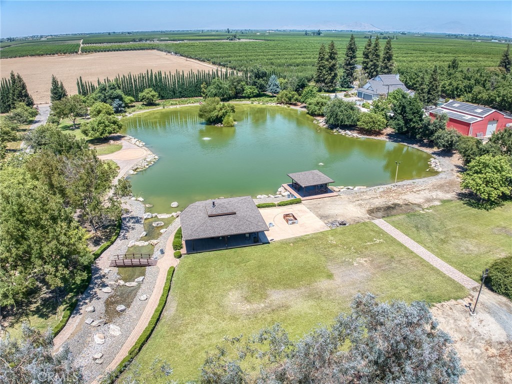 13715 E Nebraska, Kingsburg, CA 93631