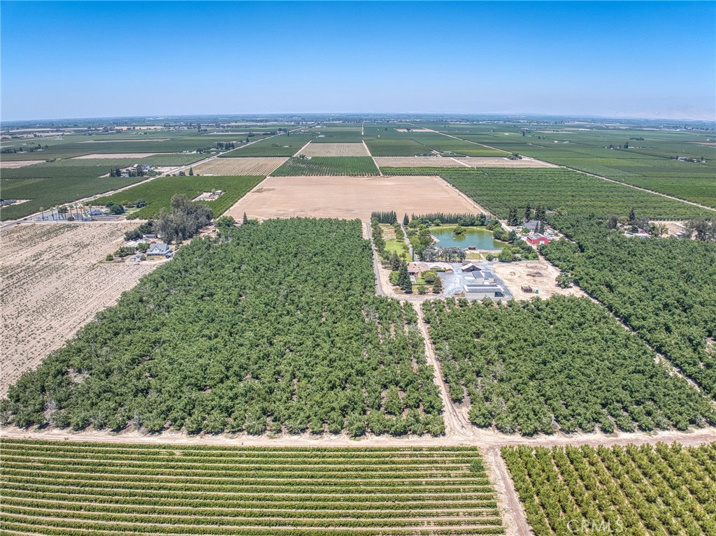13715 E Nebraska, Kingsburg, CA 93631