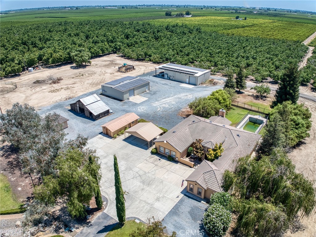 13715 E Nebraska, Kingsburg, CA 93631