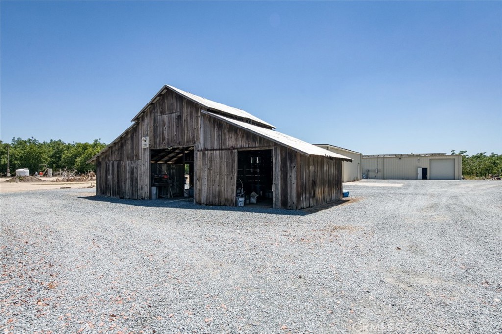 13715 E Nebraska, Kingsburg, CA 93631