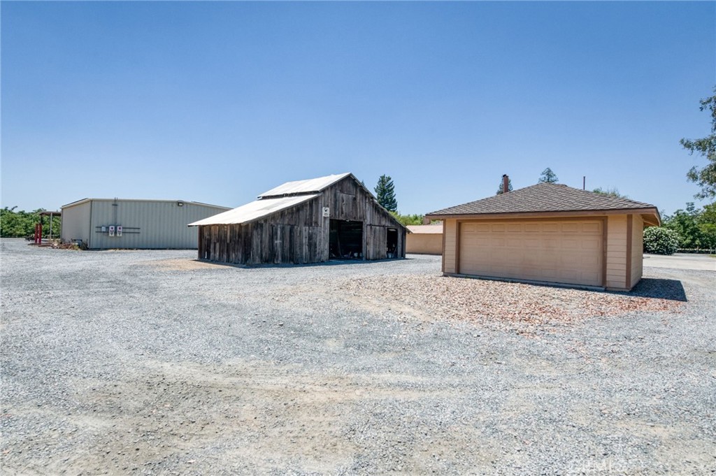 13715 E Nebraska, Kingsburg, CA 93631