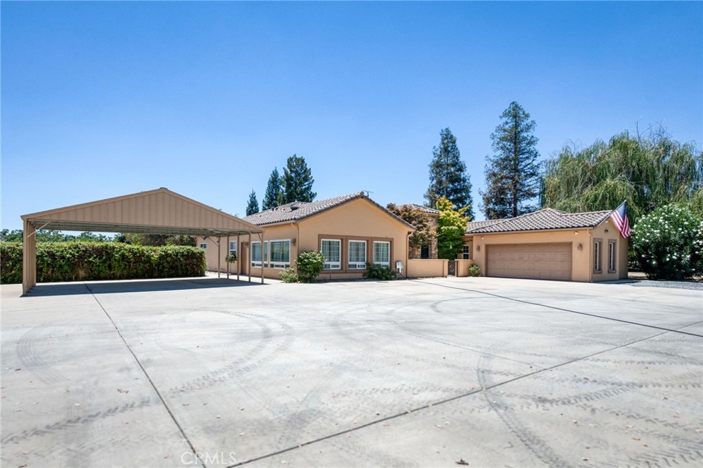 13715 E Nebraska, Kingsburg, CA 93631
