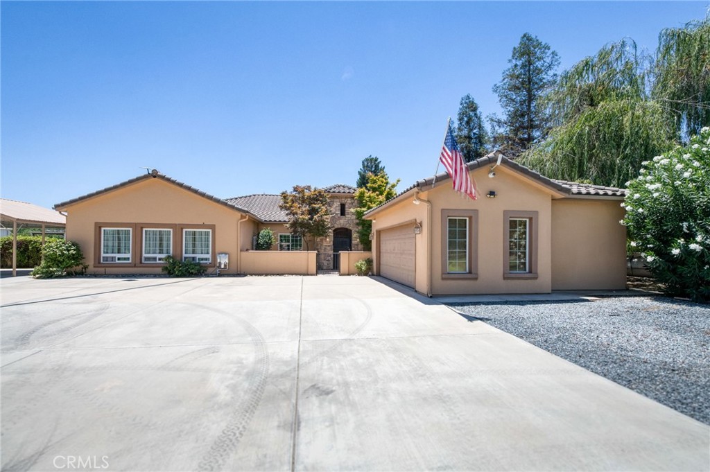 13715 E Nebraska, Kingsburg, CA 93631