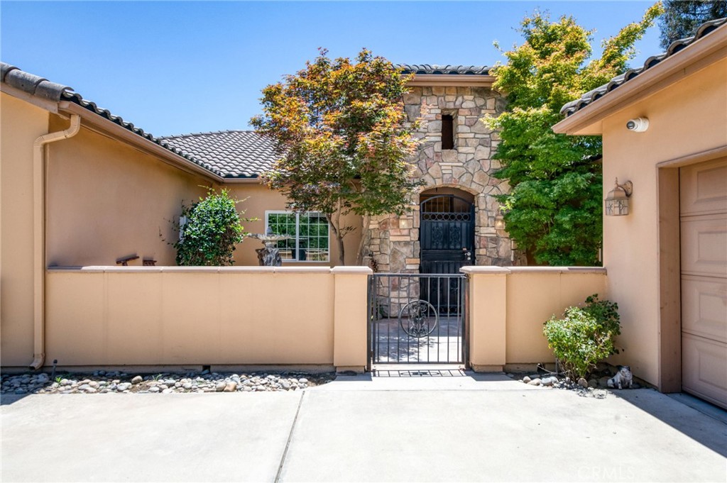 13715 E Nebraska, Kingsburg, CA 93631