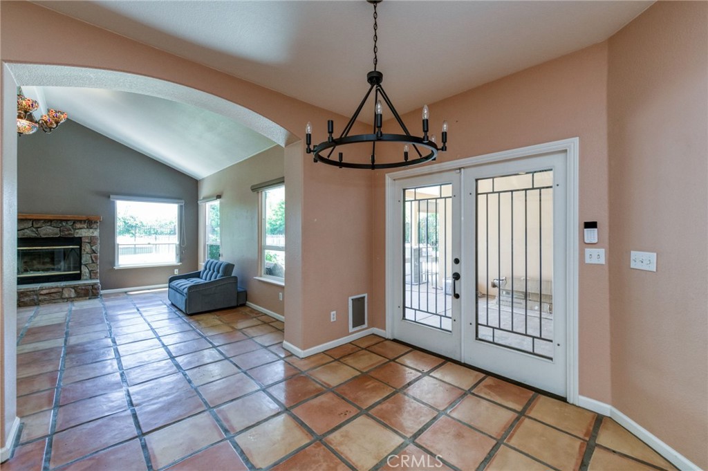13715 E Nebraska, Kingsburg, CA 93631