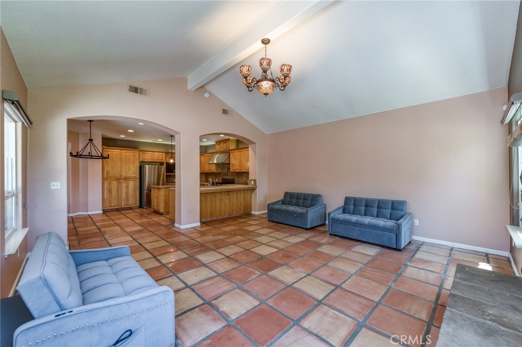 13715 E Nebraska, Kingsburg, CA 93631