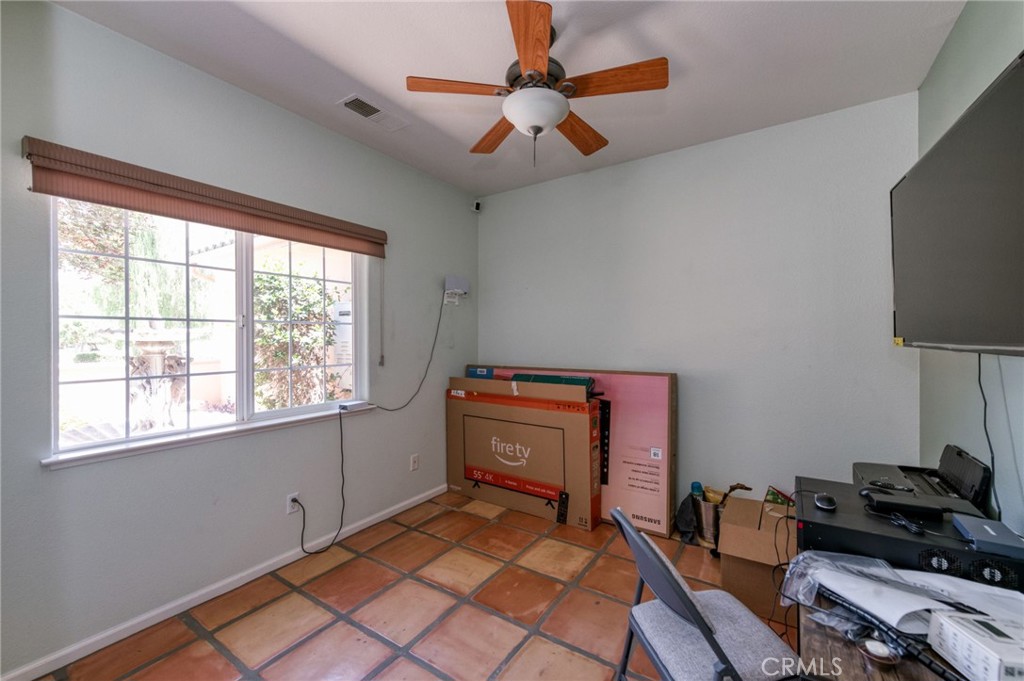 13715 E Nebraska, Kingsburg, CA 93631