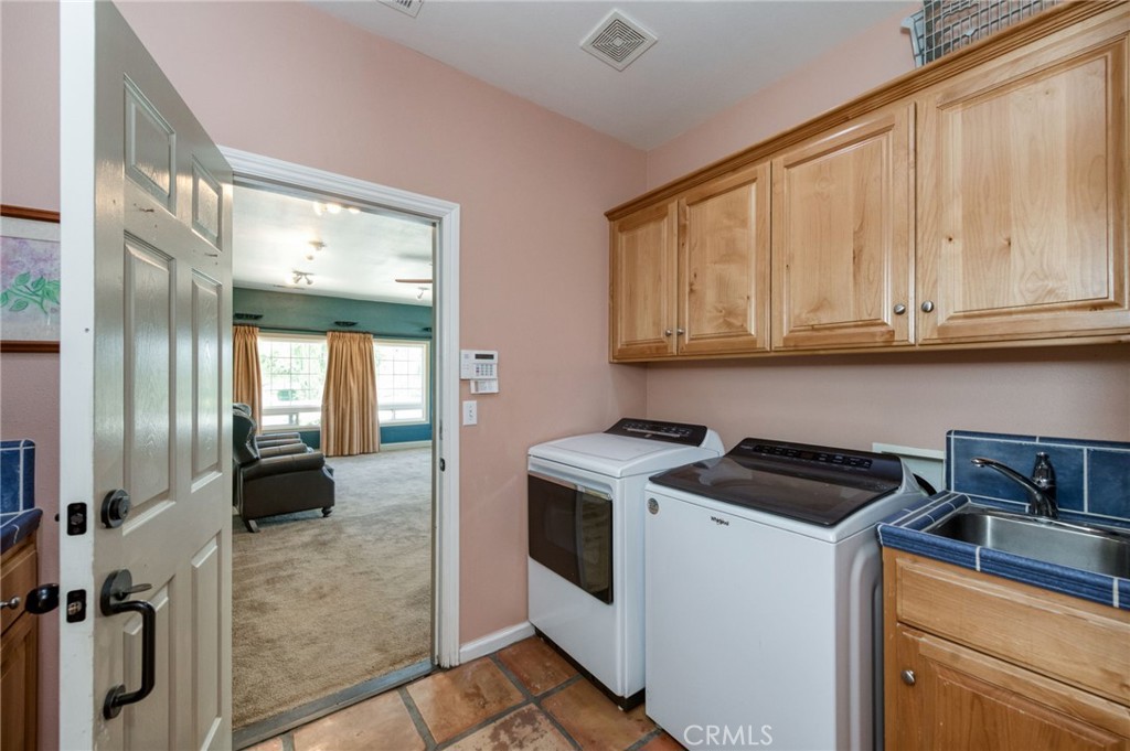 13715 E Nebraska, Kingsburg, CA 93631