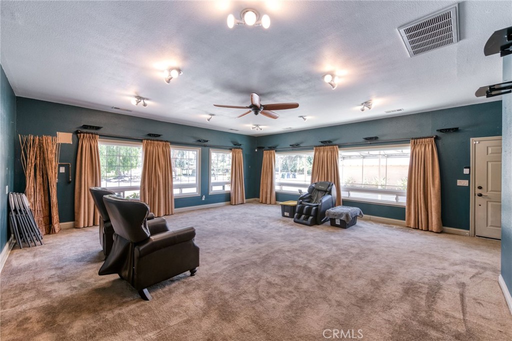 13715 E Nebraska, Kingsburg, CA 93631