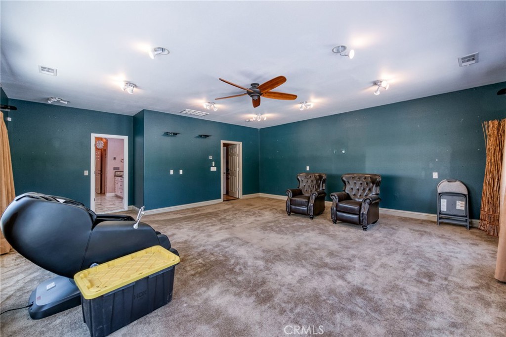 13715 E Nebraska, Kingsburg, CA 93631
