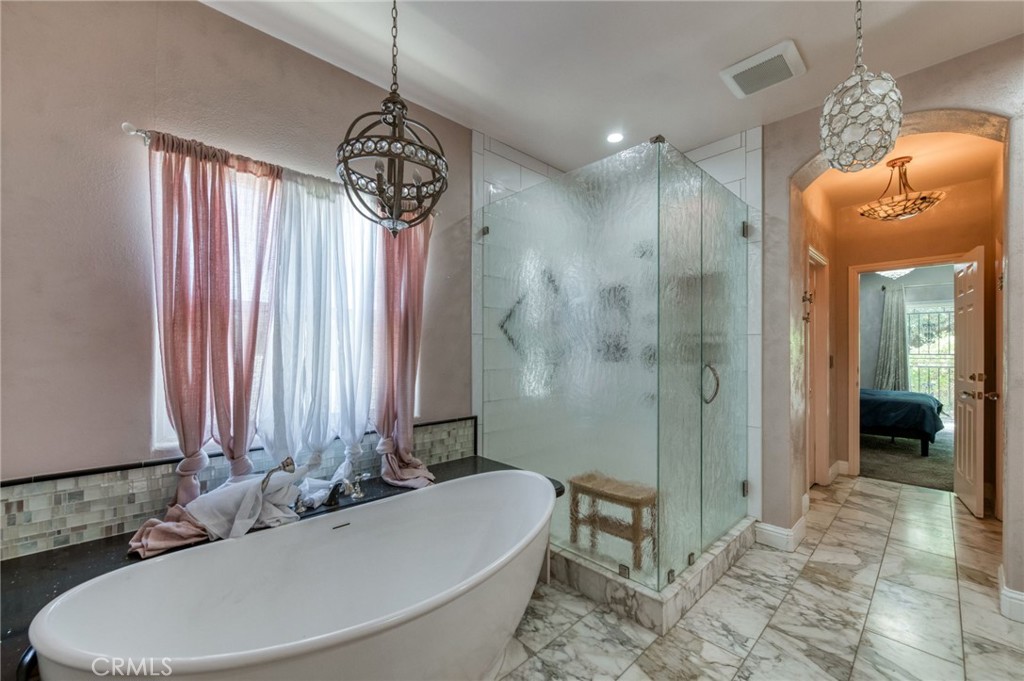 13715 E Nebraska, Kingsburg, CA 93631