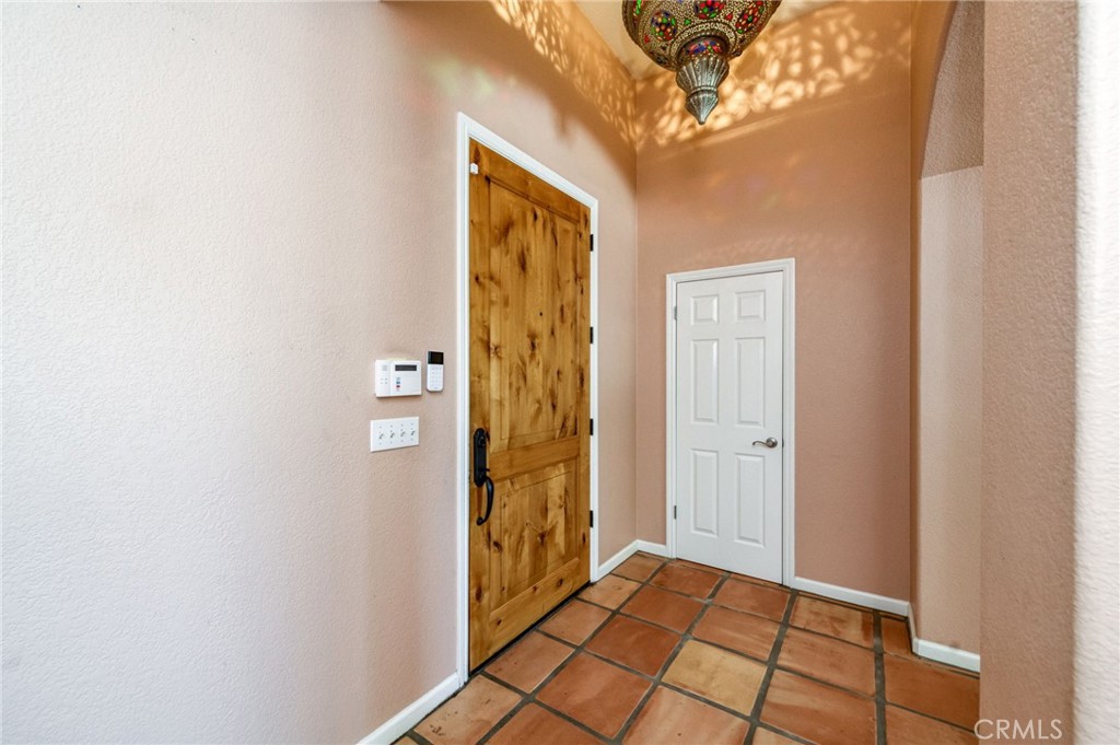 13715 E Nebraska, Kingsburg, CA 93631