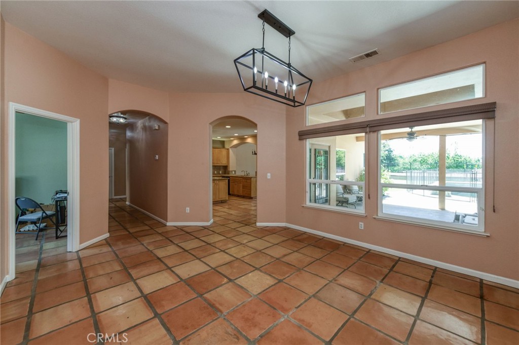 13715 E Nebraska, Kingsburg, CA 93631