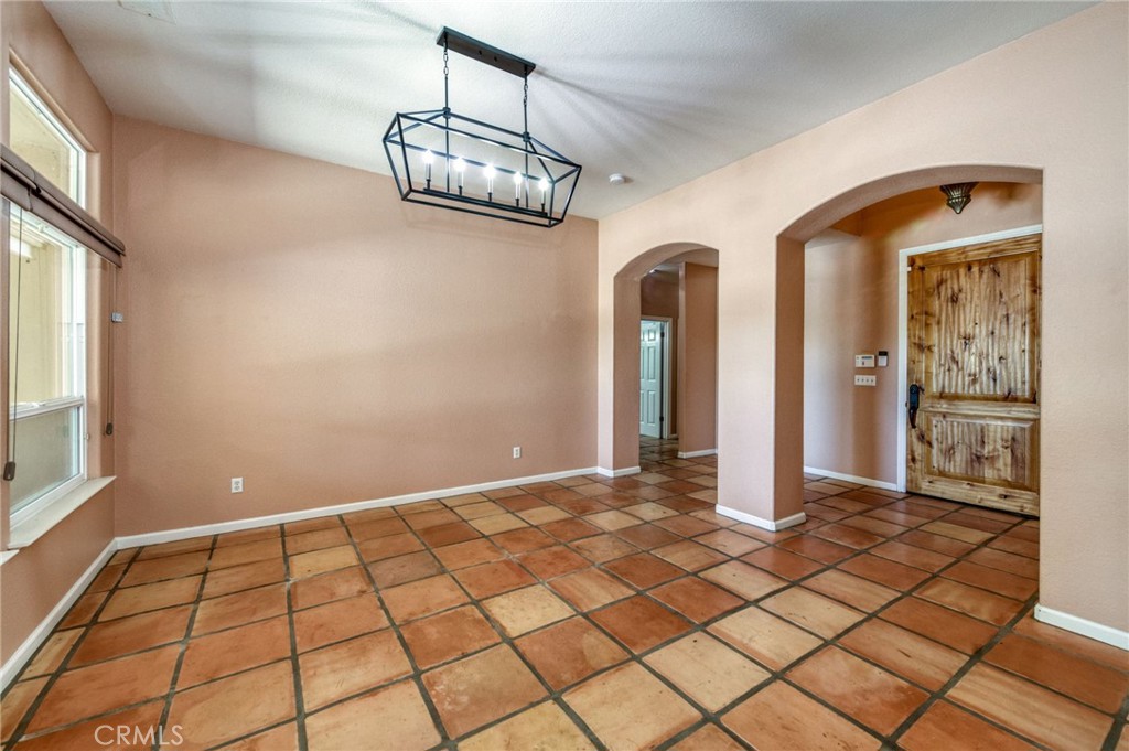13715 E Nebraska, Kingsburg, CA 93631