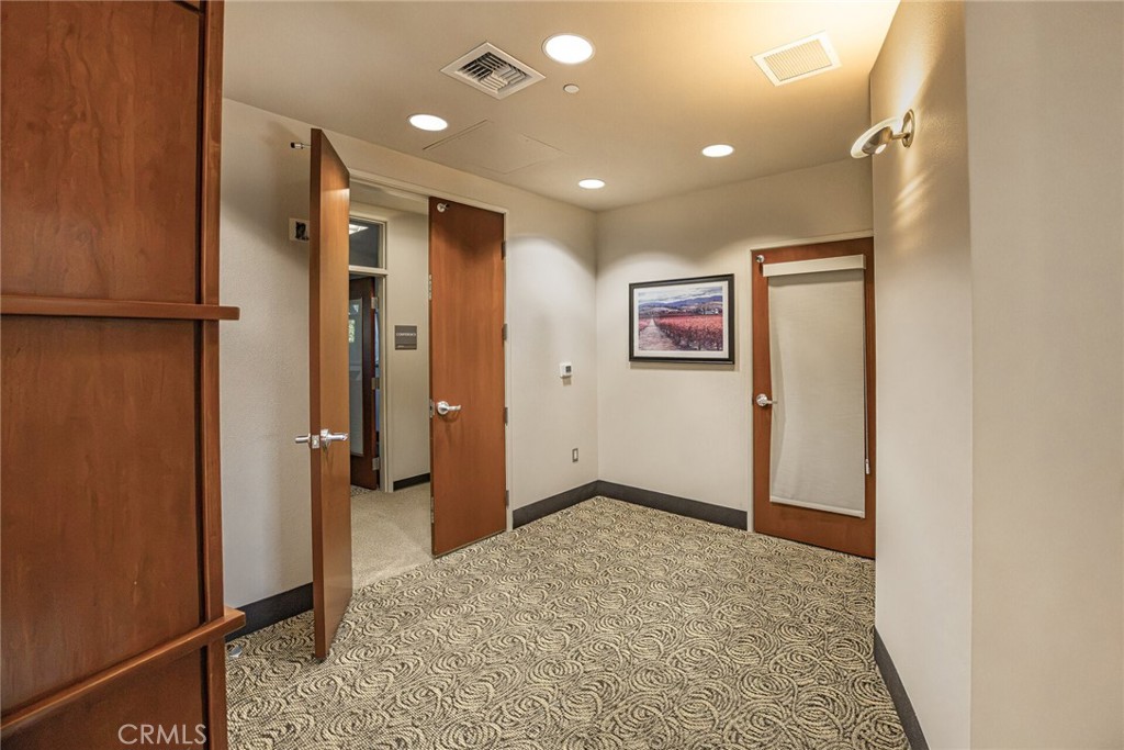 102 S Vine, Paso Robles, CA 93446