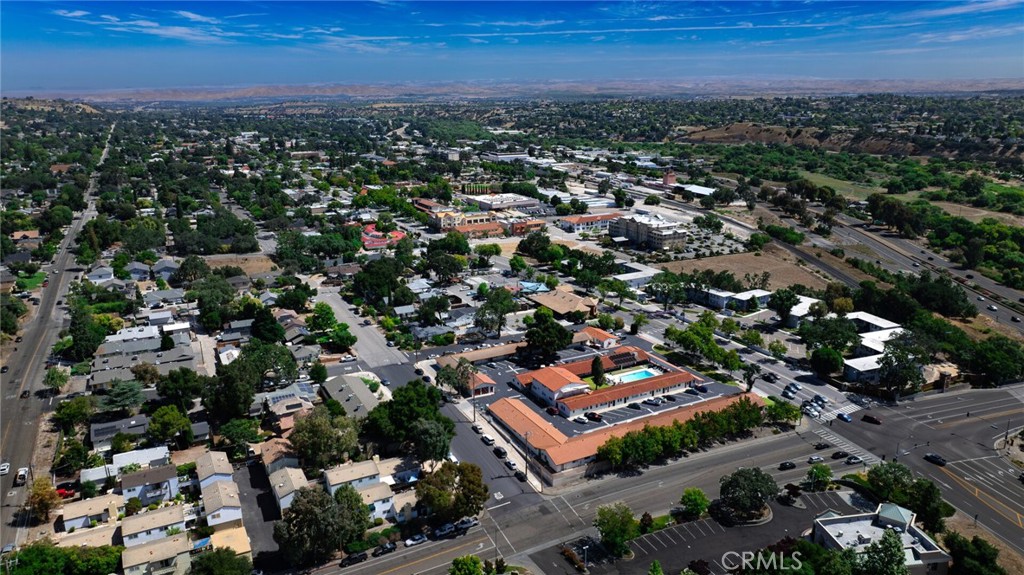 102 S Vine, Paso Robles, CA 93446