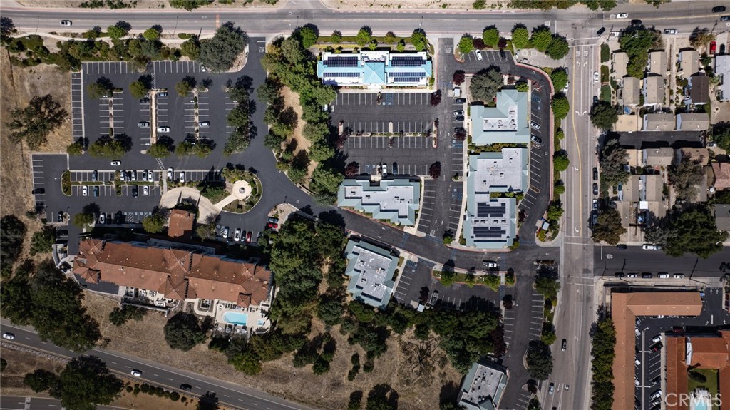 102 S Vine, Paso Robles, CA 93446