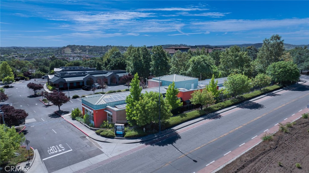 102 S Vine, Paso Robles, CA 93446