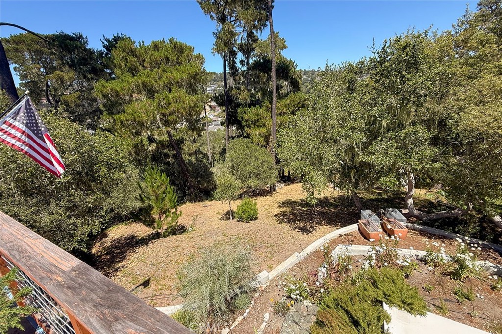 5230 Plymouth St, Cambria, CA 93428