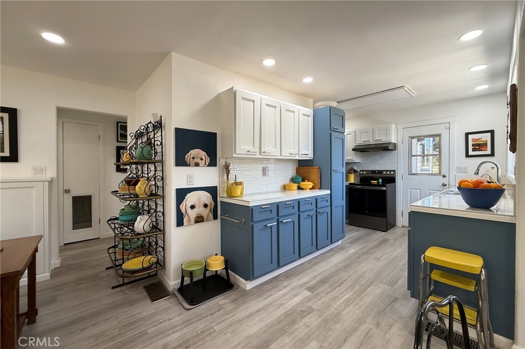 5230 Plymouth St, Cambria, CA 93428