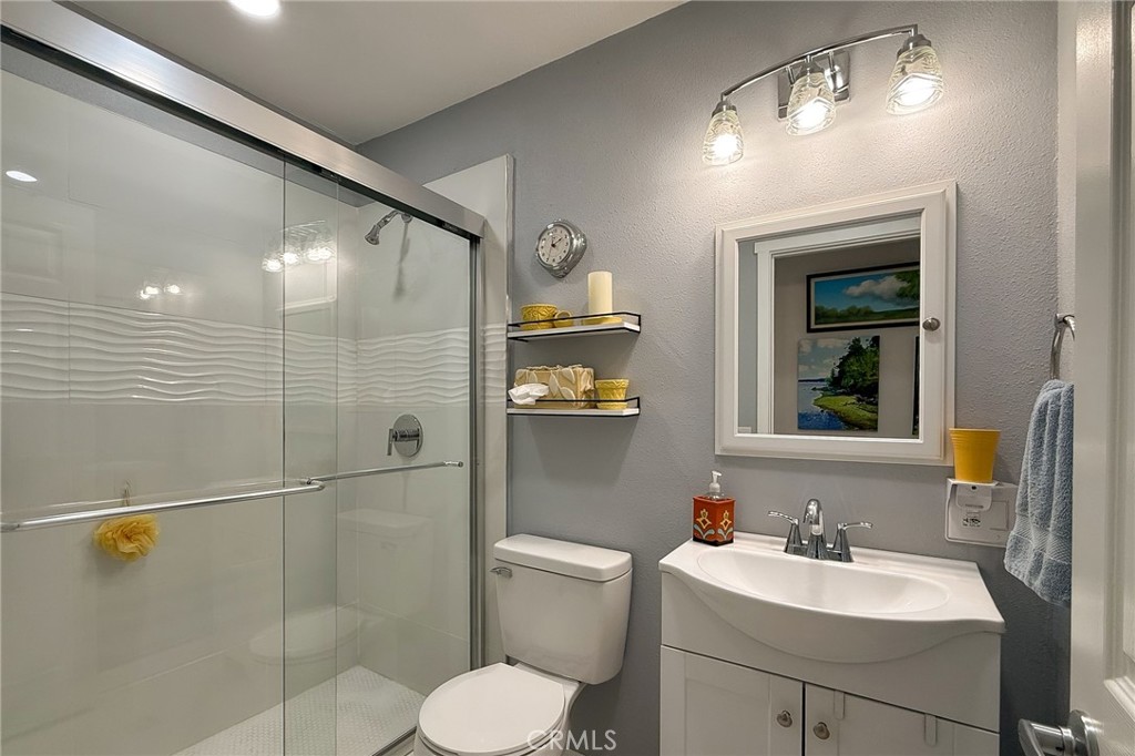 5230 Plymouth St, Cambria, CA 93428