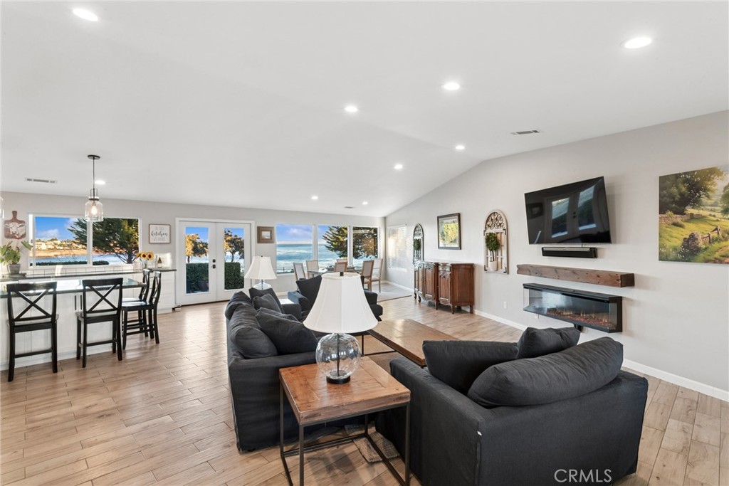 177 Naomi Ave, Pismo Beach, CA 93449