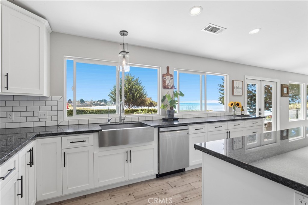 177 Naomi Ave, Pismo Beach, CA 93449