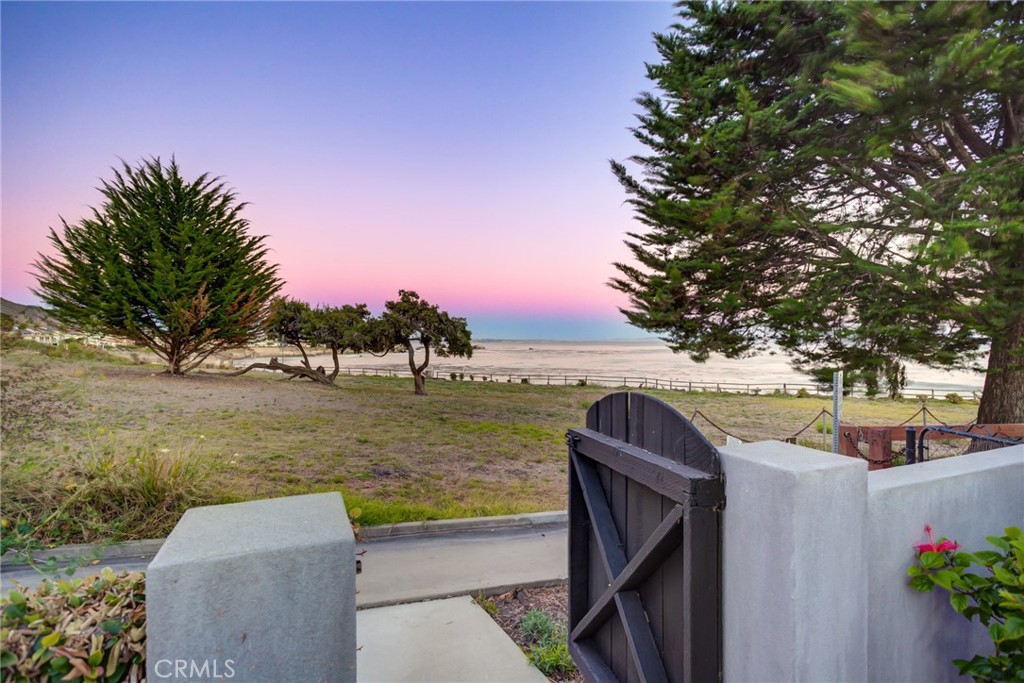 177 Naomi Ave, Pismo Beach, CA 93449