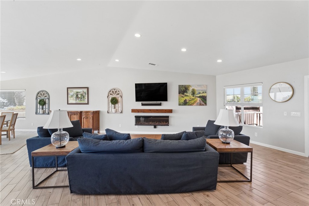 177 Naomi Ave, Pismo Beach, CA 93449