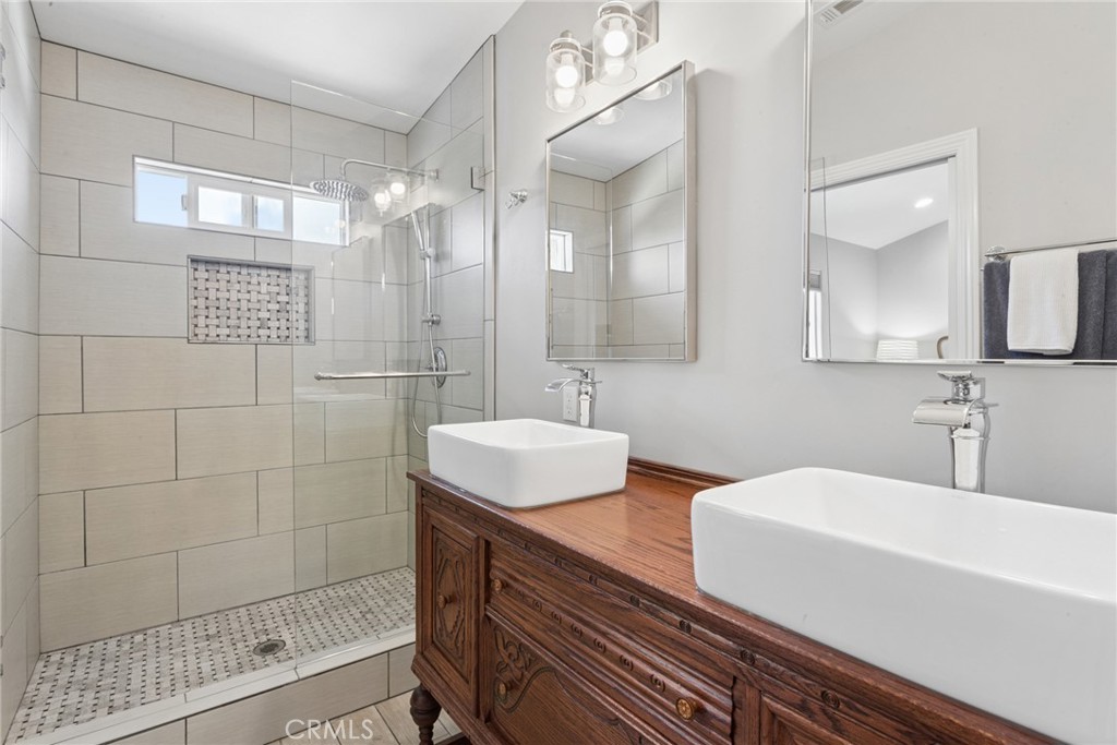 177 Naomi Ave, Pismo Beach, CA 93449