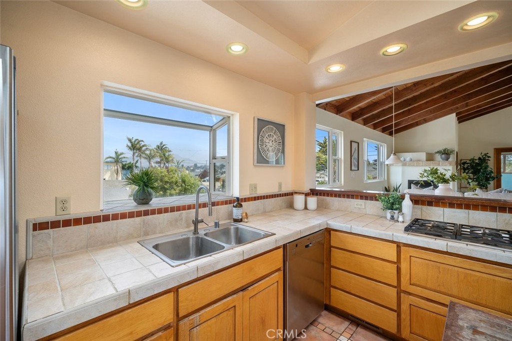 1050 Pismo Ave, Los Osos, CA 93402