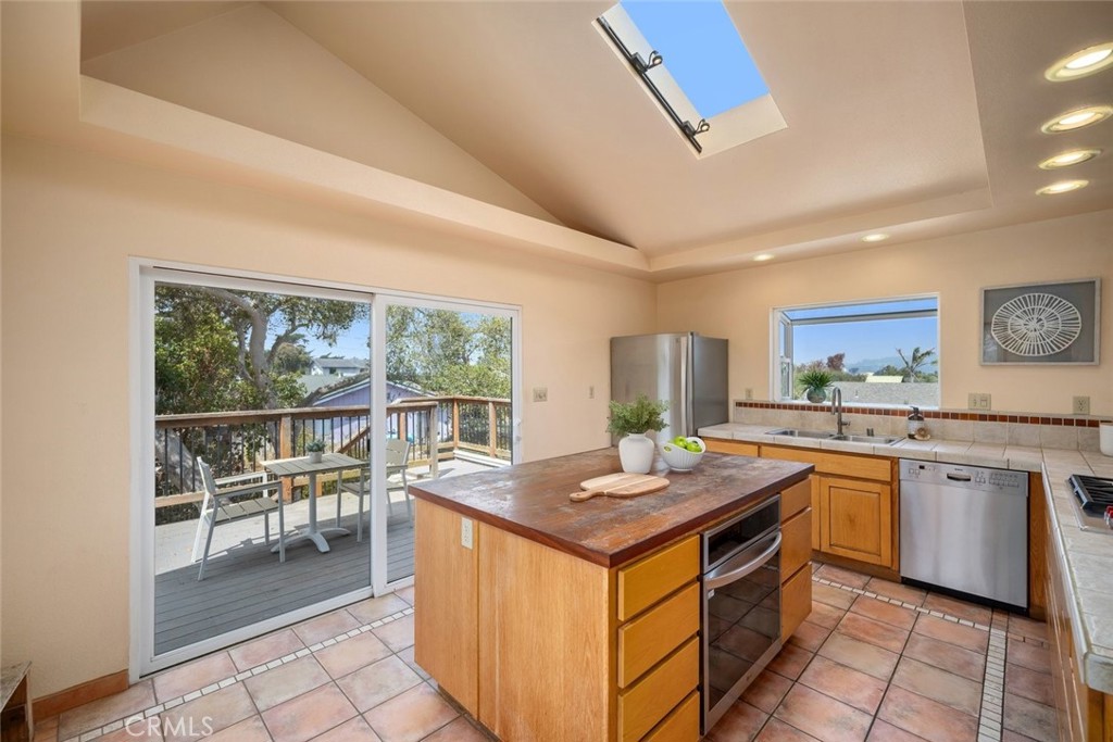 1050 Pismo Ave, Los Osos, CA 93402