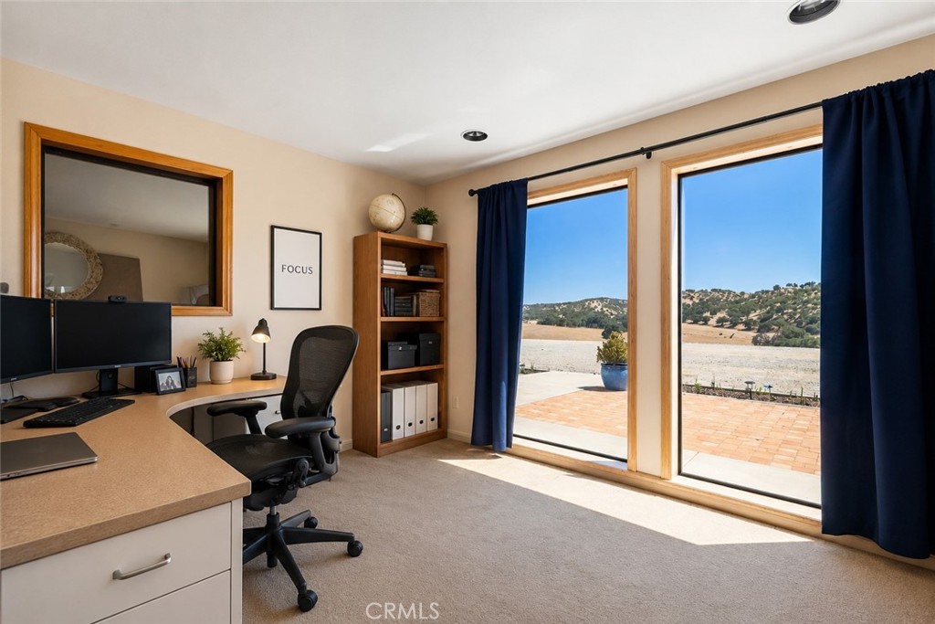 5750 Ground Squirrel Hollow, Paso Robles, CA 93446
