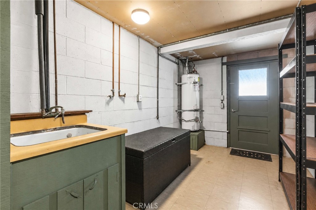 2398 Ross Rd, Cambria, CA 93428