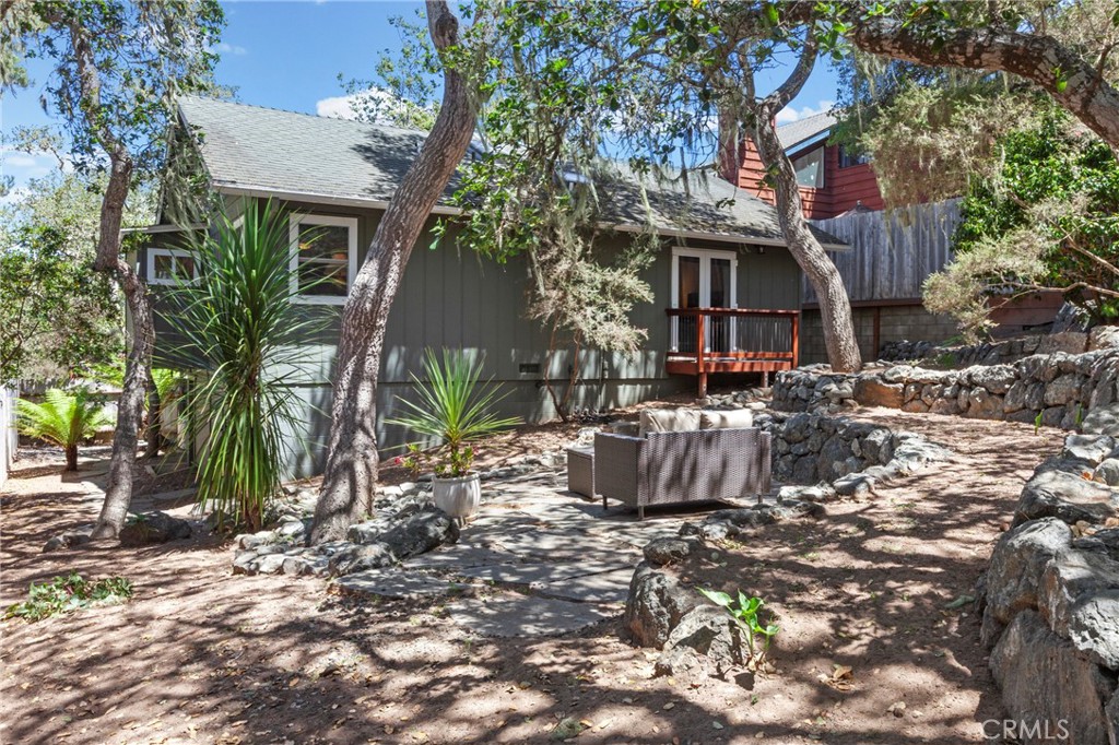2398 Ross Rd, Cambria, CA 93428