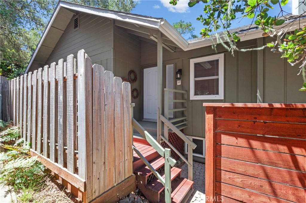 2398 Ross Rd, Cambria, CA 93428