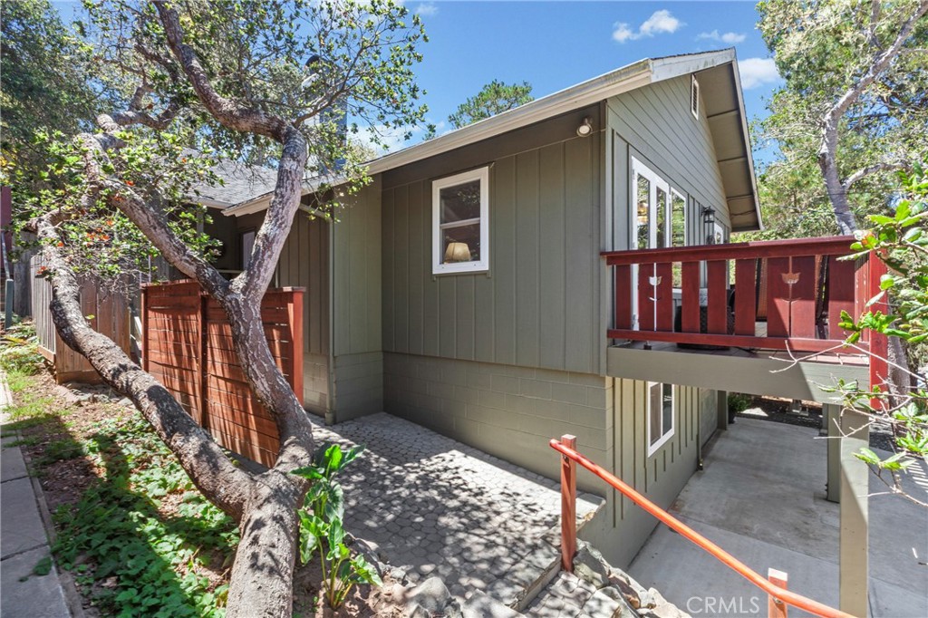 2398 Ross Rd, Cambria, CA 93428
