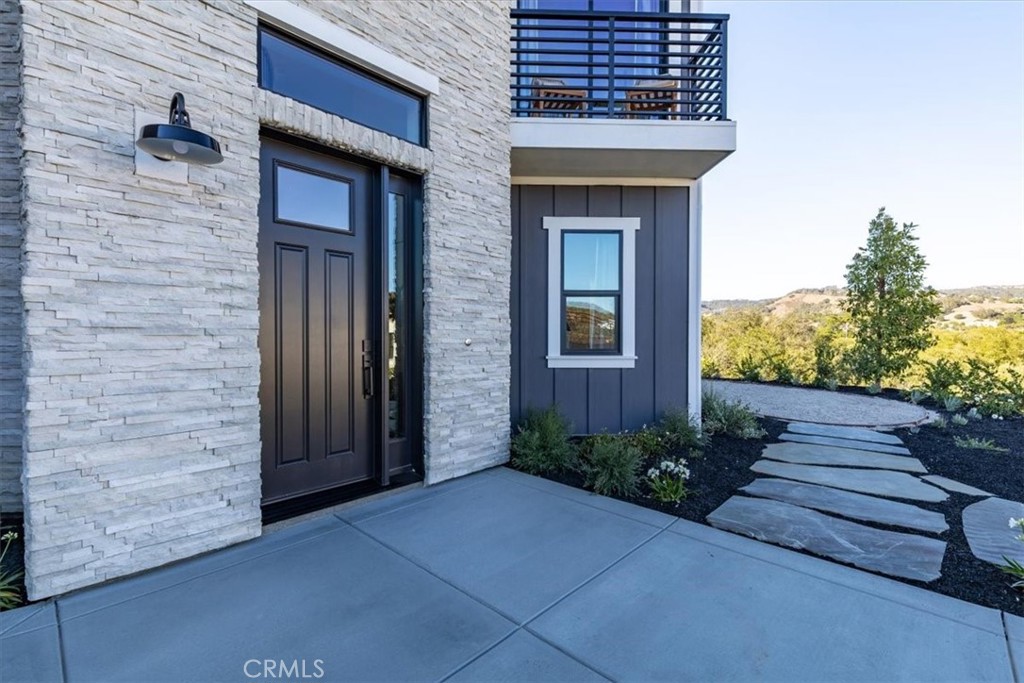 6610 Valle Verde Ln, San Luis Obispo, CA 93405