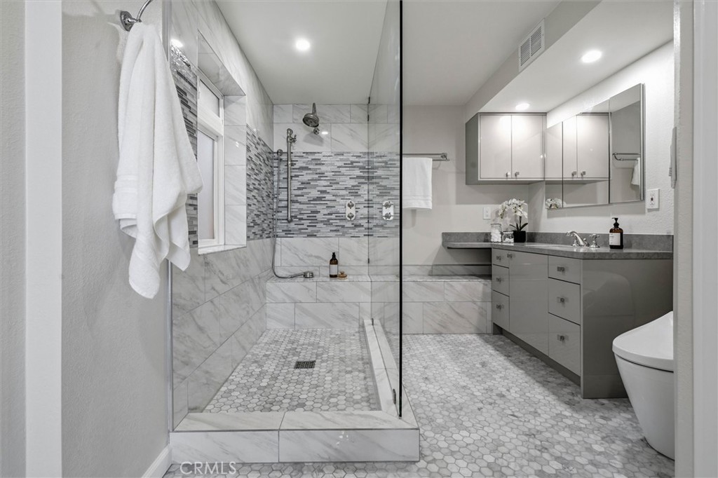 998 Park Ave, Cayucos, CA 93430