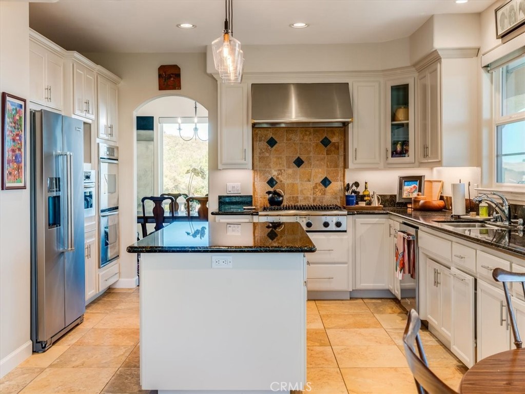 14215 Mary Austin Lane, Atascadero, CA 93422