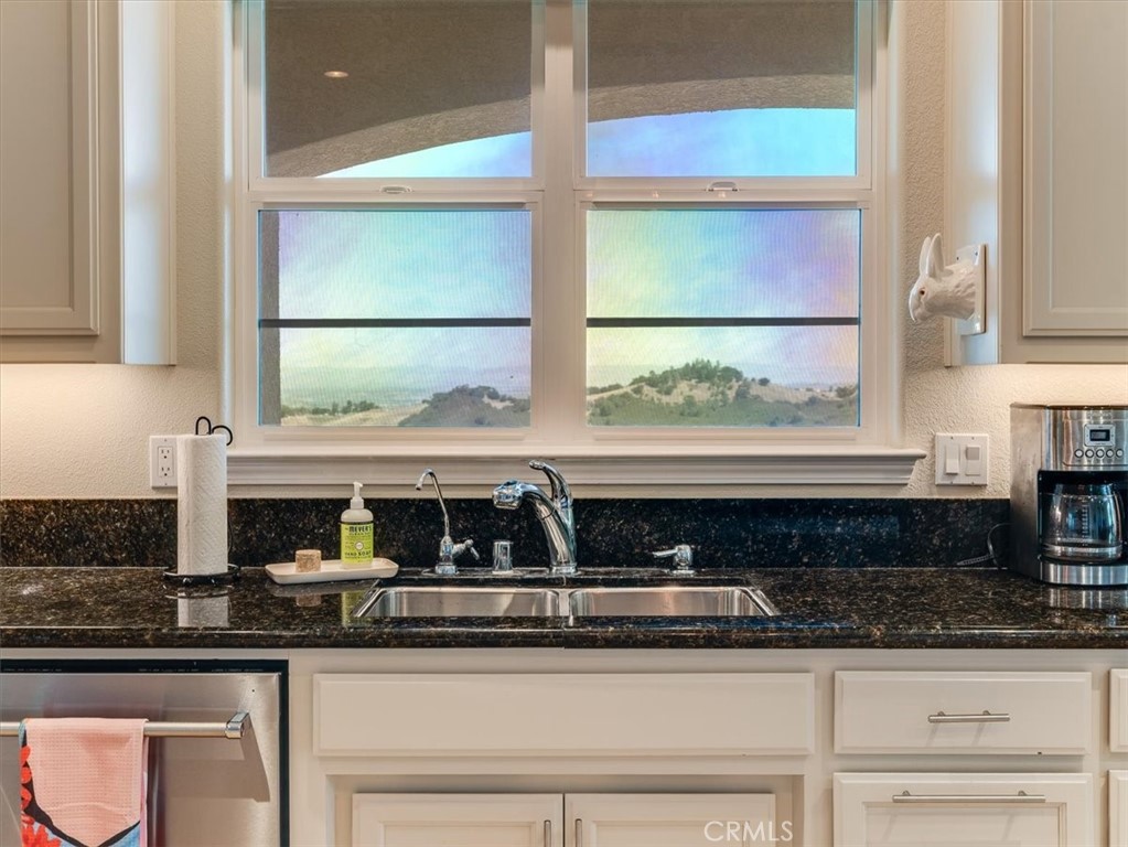 14215 Mary Austin Lane, Atascadero, CA 93422