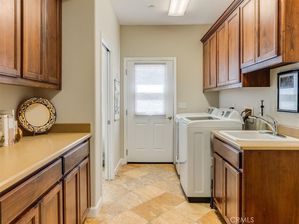 14215 Mary Austin Lane, Atascadero, CA 93422