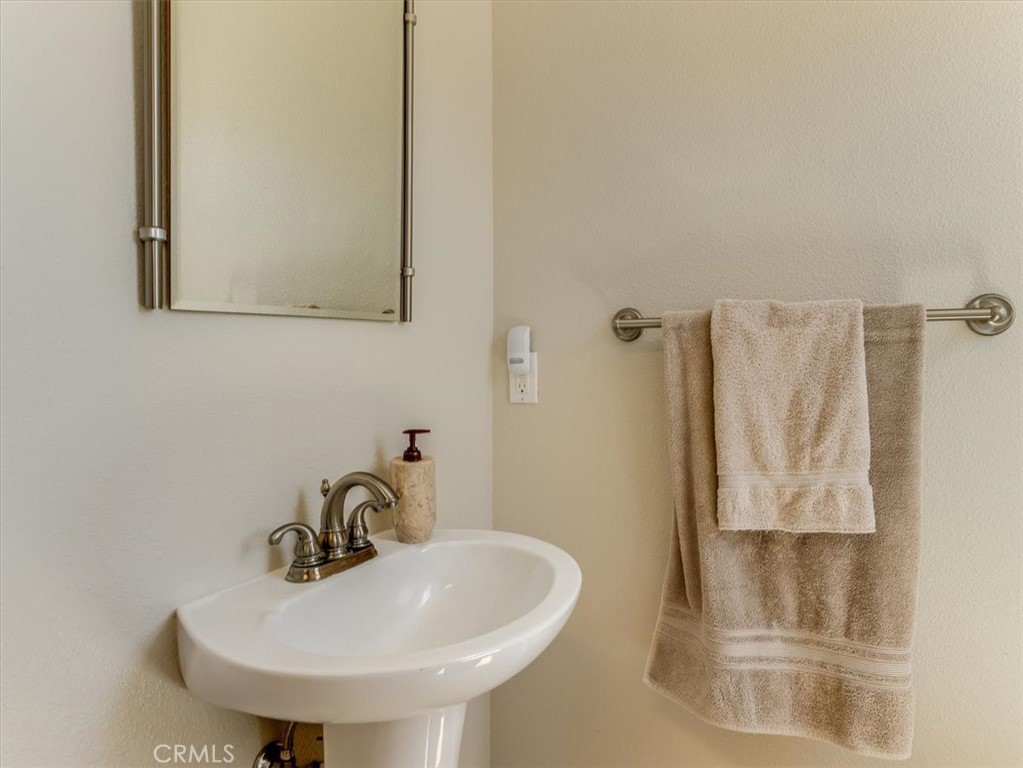 14215 Mary Austin Lane, Atascadero, CA 93422