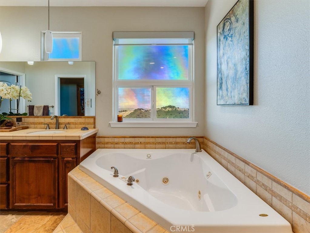 14215 Mary Austin Lane, Atascadero, CA 93422