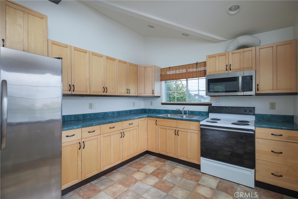 912 914 Pacific St, Morro Bay, CA 93442