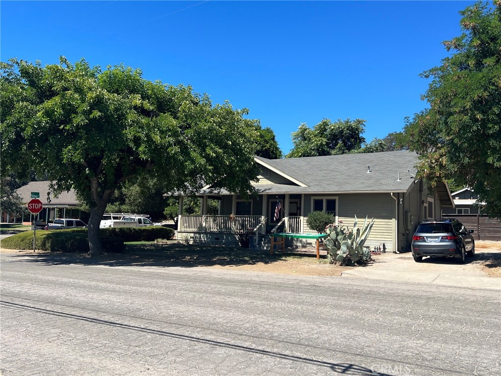 245 17th, Paso Robles, CA 93446