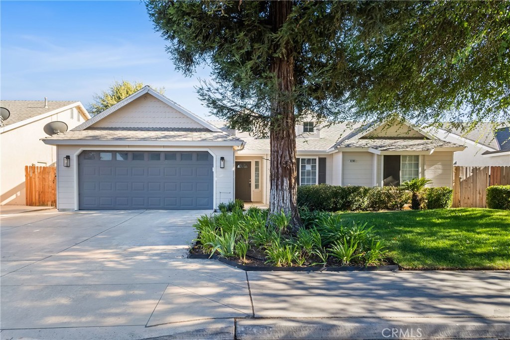 5285 W Dayton, Fresno, CA 93722